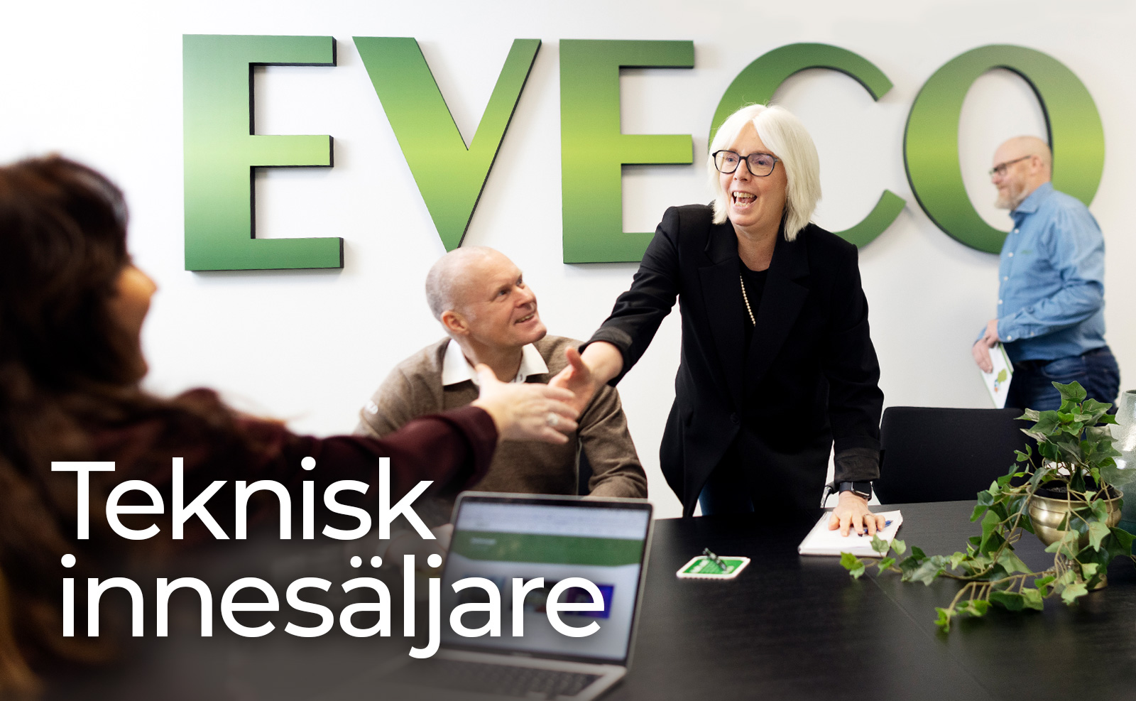 Annons för teknisk innesäljare – Ulrika et al. i konferensrummet – 2025